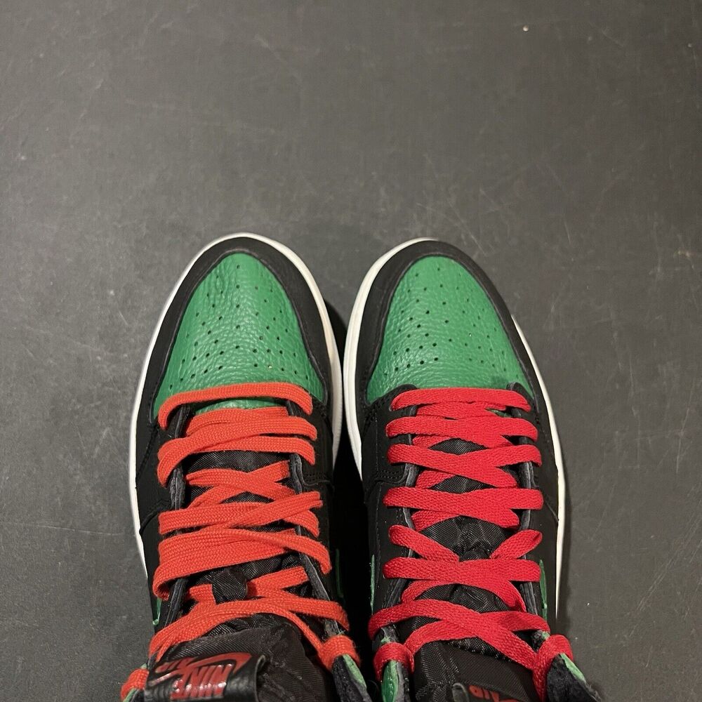 Air Jordan 1 Retro High OG Pine Green 2.0 - Picture 8 of 11